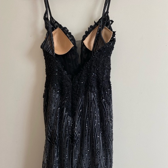 Ellie Wilde Graduation Dress - Picture 5 of 8